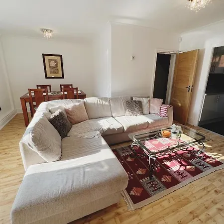 House In The Heart Of Manchester-2
