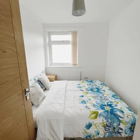 House In The Heart Of Manchester-3